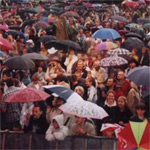 Кажется... а, да какая разница, дождь не помеха