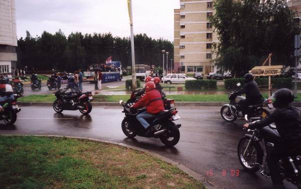 Кортеж байкеров