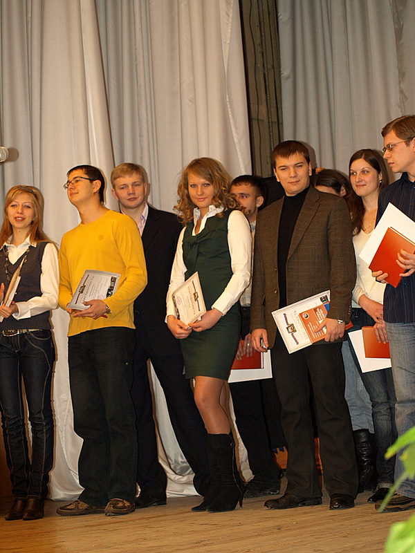 022_Студенты отмечают профессиональный праздник