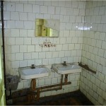 Соплемойники в толчке на 5 этаже